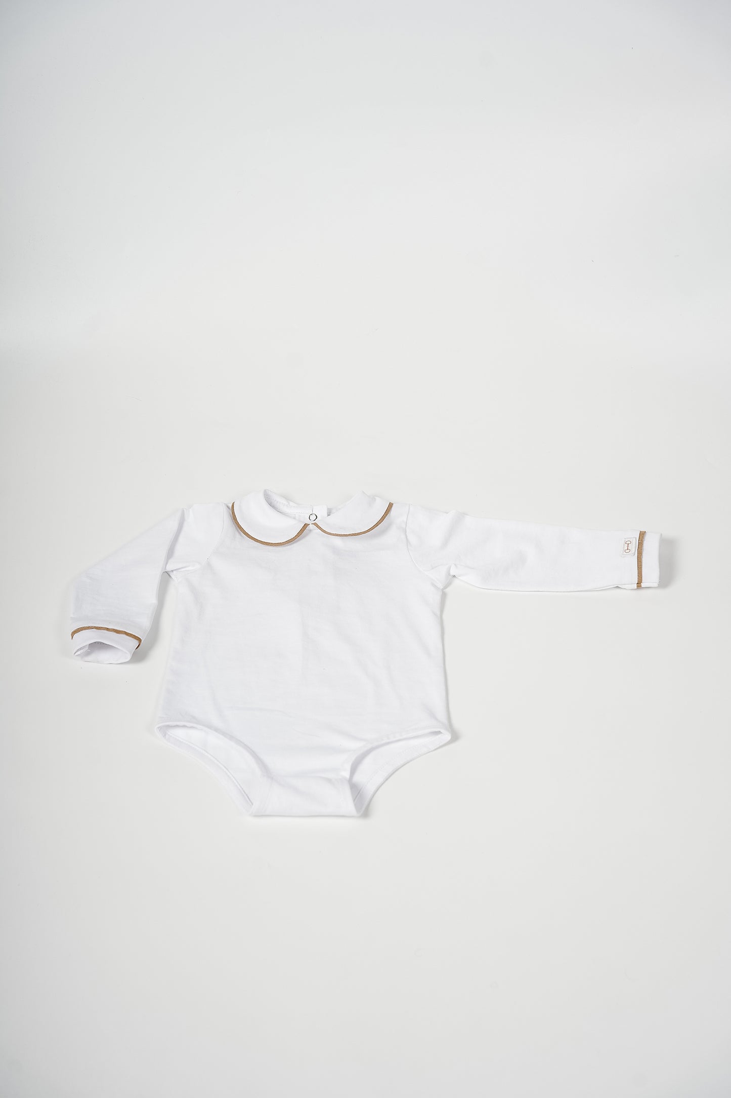 White cotton bodysuit with brown piping